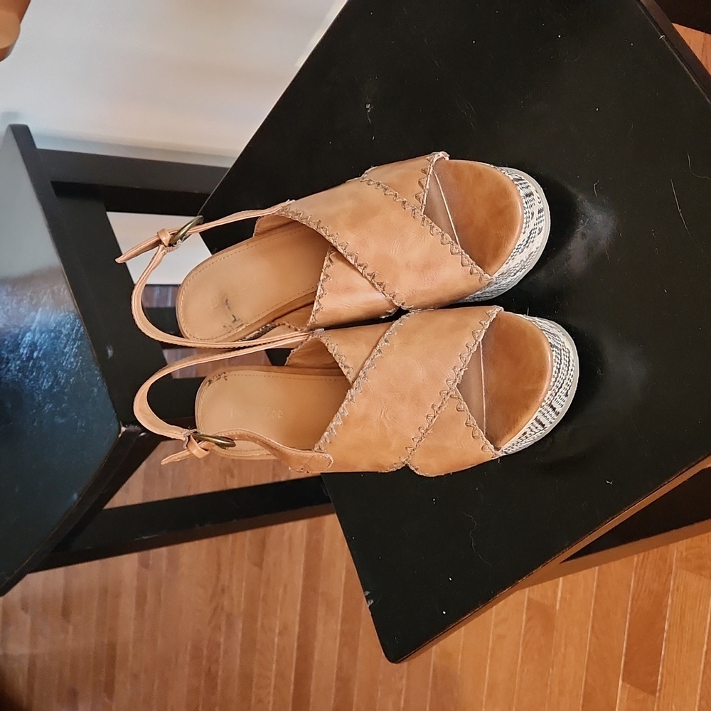 Leather wedgess